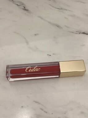 Red Liquid Lipstick — Rich Red Matte Finish